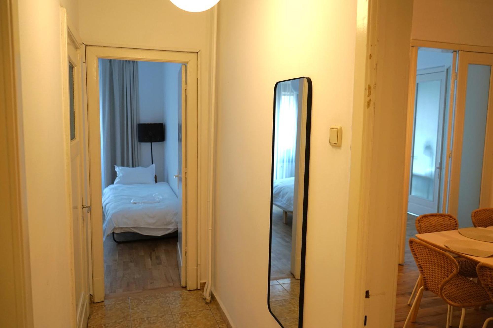 Spacious 3Br, 2Bt With 5 Balconies ブカレスト エクステリア 写真